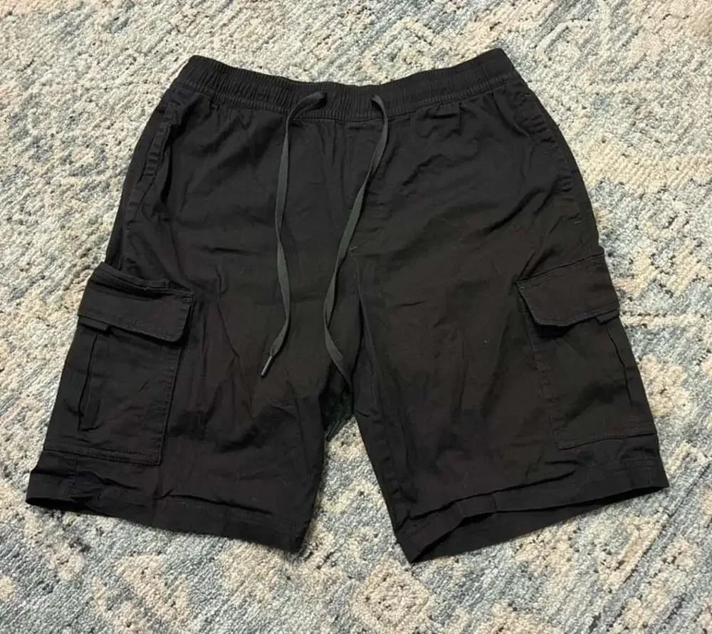 Mens Black Cargo Shorts with Drawstring and Side Pockets Size L